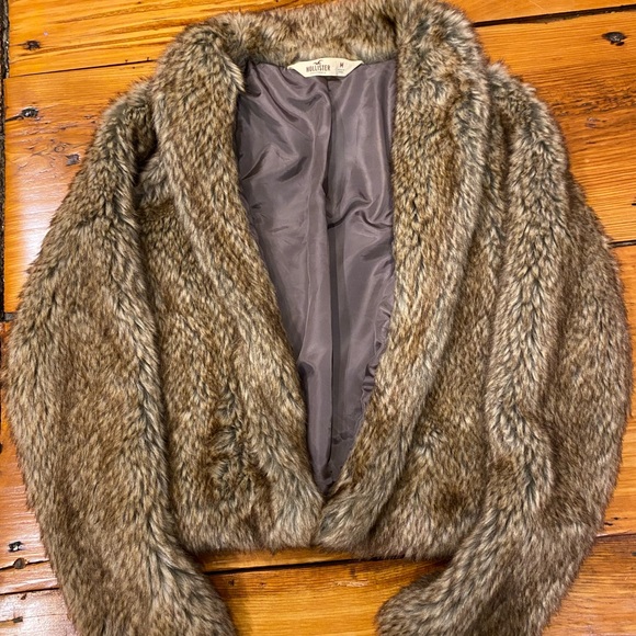 Woman’s Cozy Animal Print Jacket - Picture 1 of 5